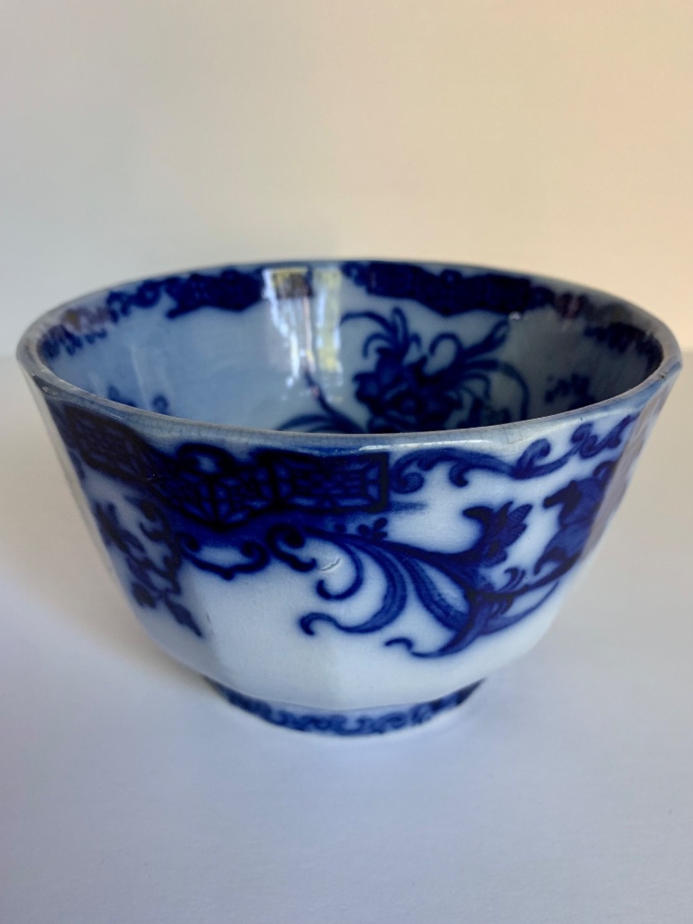 Antique Flow Blue Waste Bowl 5.25” Victorian Transferware Blue White